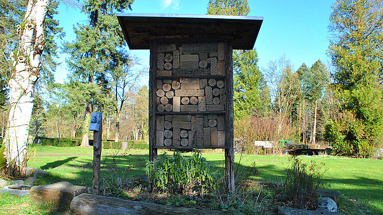 Bienenhaus auf dem Westfriedhof Köln
