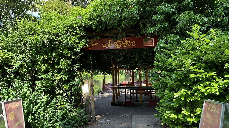 Der Biergarten im Volksgarten