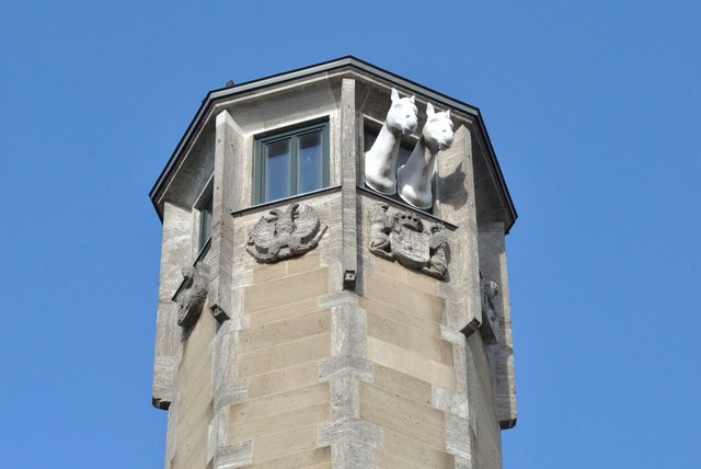 Pferdeköpfe Richmodis-Turm