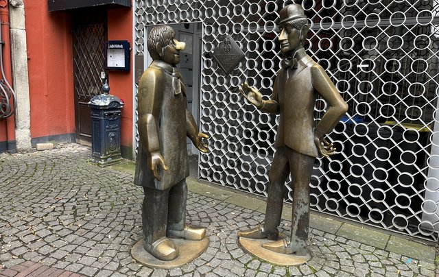 Bronzefiguren
