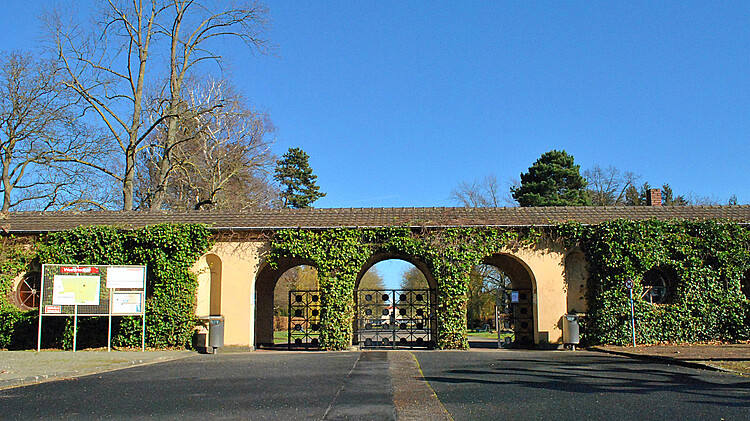 Haupteingang Westfriedhof Köln