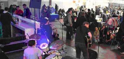 Nachtflohmarkt mit Live-Musik (Halle)
