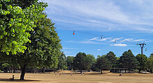 Kölner Seilbahn über dem Rheinpark