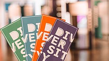 Flyer der Ausstellung "Diversity"