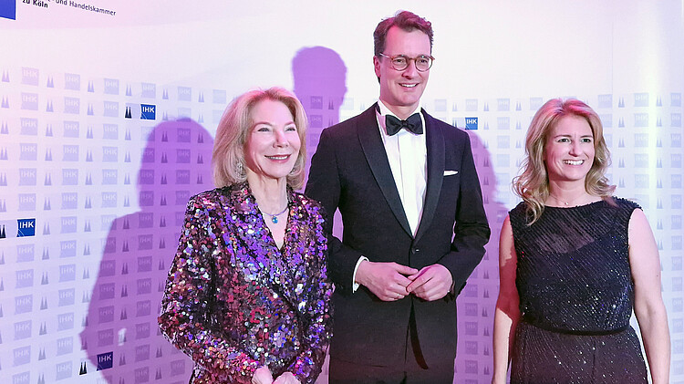 US-Botschafterin Amy Gutmann, NRW-Ministerpräsident Hendrik Wüst und IHK Köln Präsidentin Nicole Grünewald