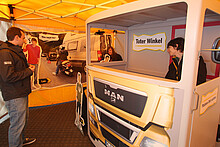 Wie im echten Leben: hier kann man den toten Winkel im Lkw testen