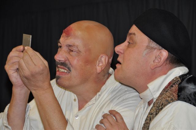 Der zerbrochne Krug inszeniert von Gisela Olroth-Hackenbroch